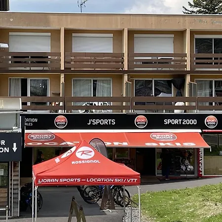 Apartment Au Coeur De La Station Avec Terrasse Ensoleillee Et Proximite Commerces Et Pistes - Fr-1-787-30 *